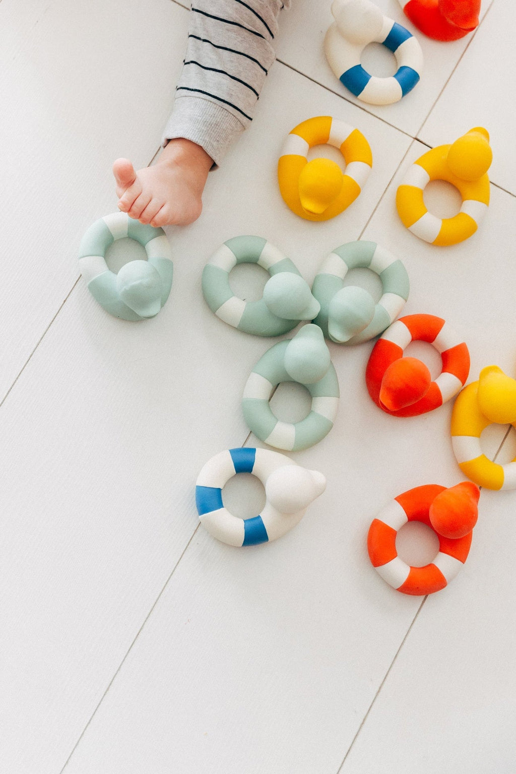 Produit Flo The Floatie Rouge Poster Déco