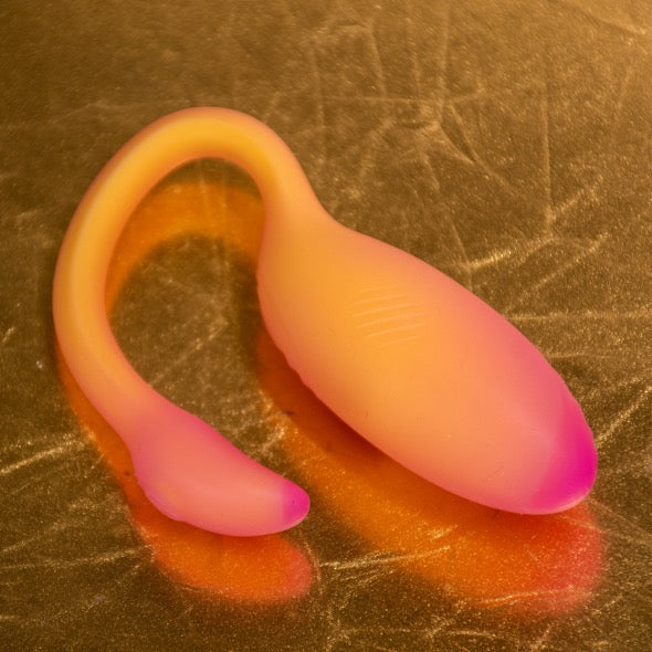 Flamingo Max Orangefarbene Kugel