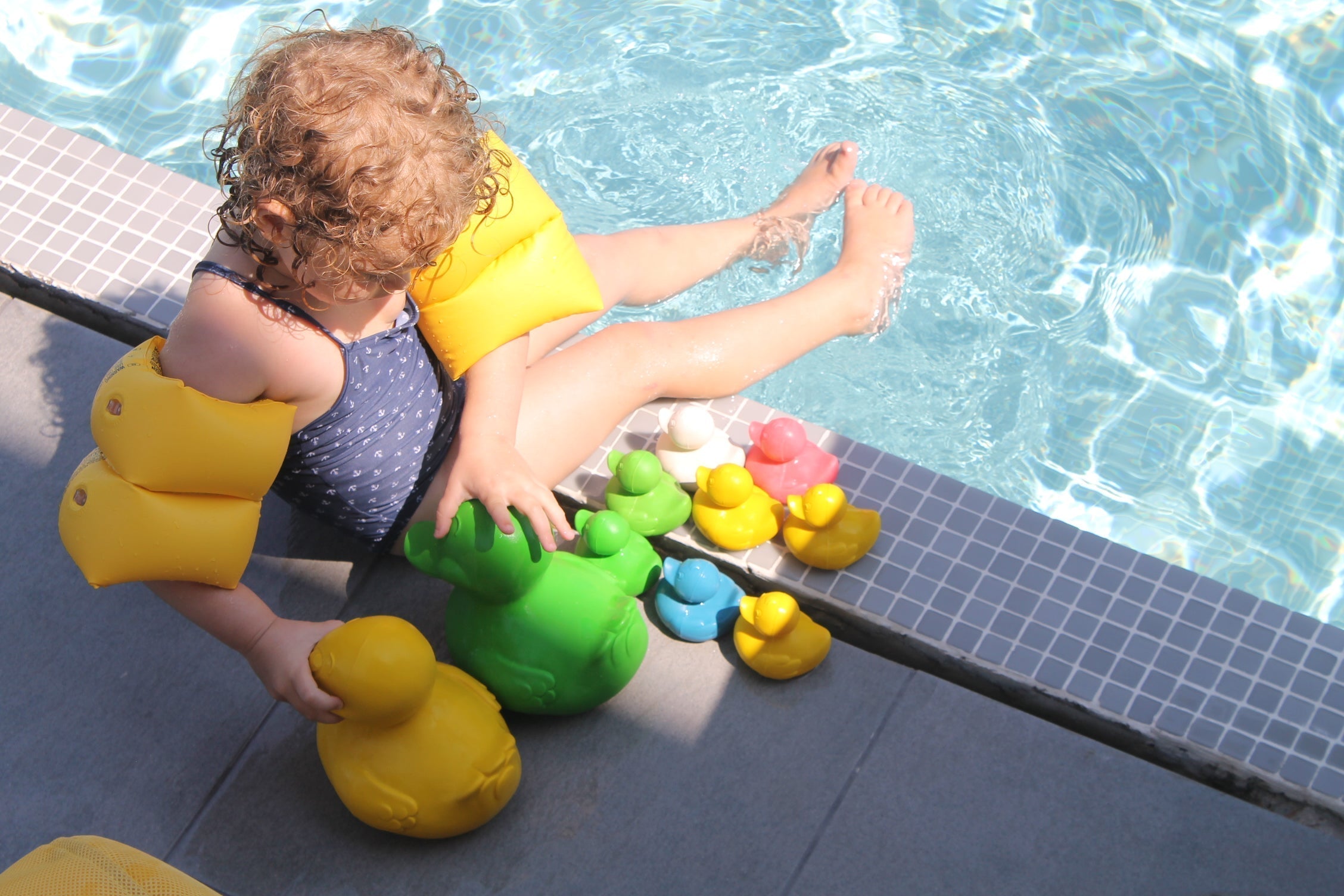 Elvis le Canard Blanc – Jouet de bain et dentition bébé – vue produit 55