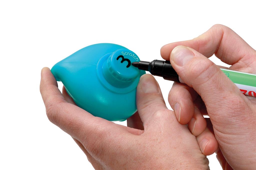 Duck fishing duck - Coral