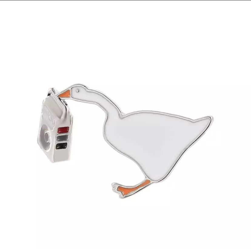 pins-canard-blanc-ghetto-blaster-cdb