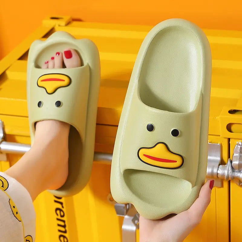 claquettes patte de canard