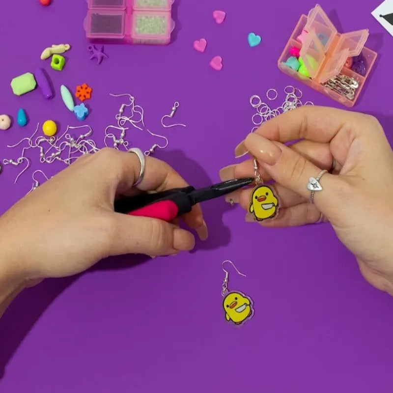 boucles-d-oreille-canard-avec-un-couteau