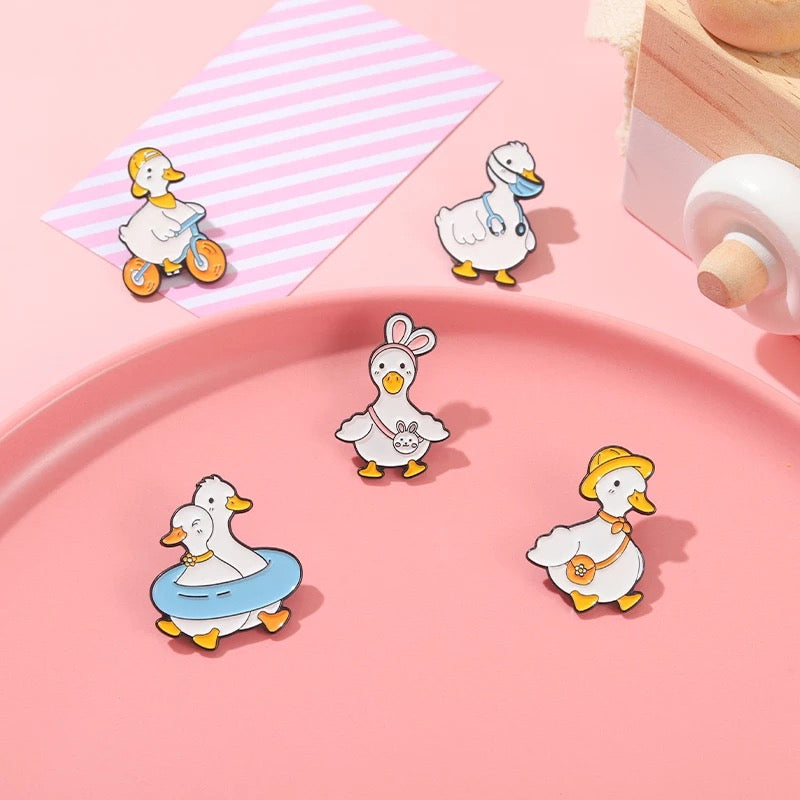 pins-canard-blanc-velo-cdb