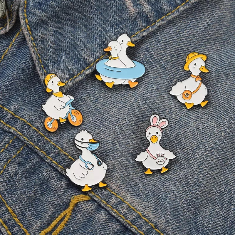 Pin's Canard Blanc Vélo – visuel produit